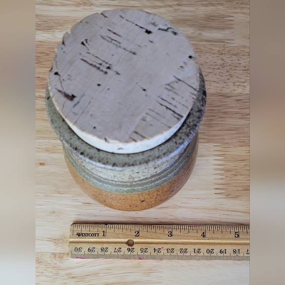 VINTAGE Signed Studio Pottery Pot with Cork Lid - Picture 4 of 5